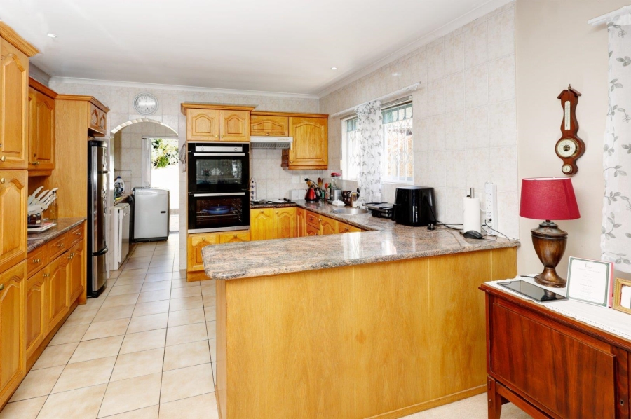 2 Bedroom Property for Sale in Protea Valley Western Cape